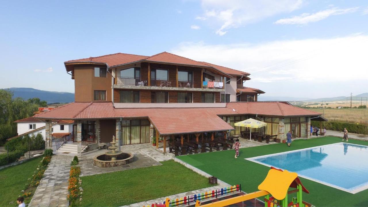 Maribel Spa Hotel Koprilova Buitenkant foto
