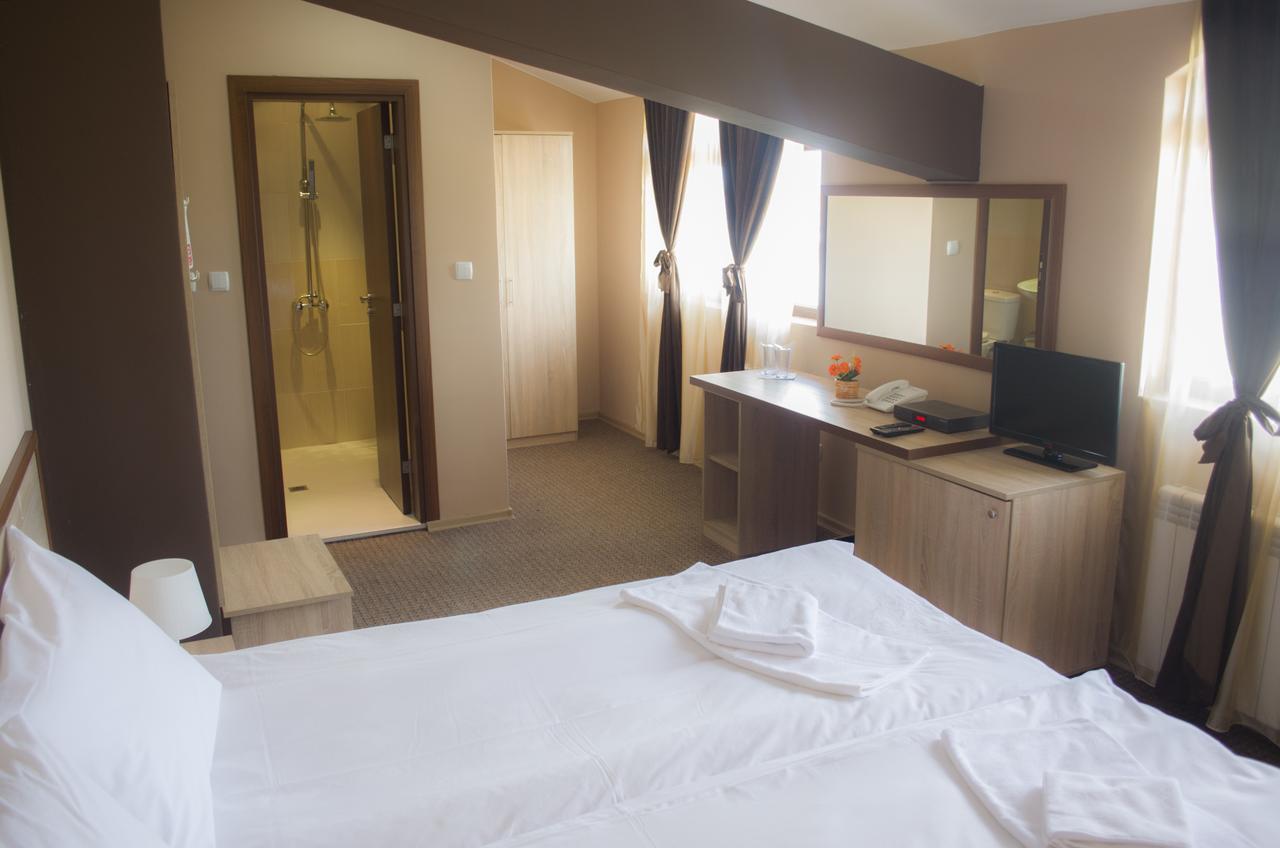Maribel Spa Hotel Koprilova Buitenkant foto